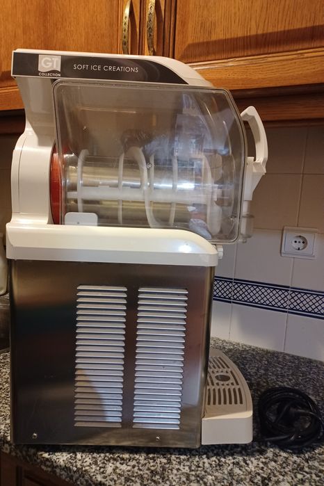 Máquina de gelado soft e granizado