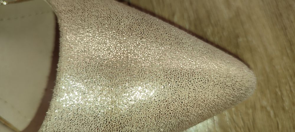 Туфлі на підборах