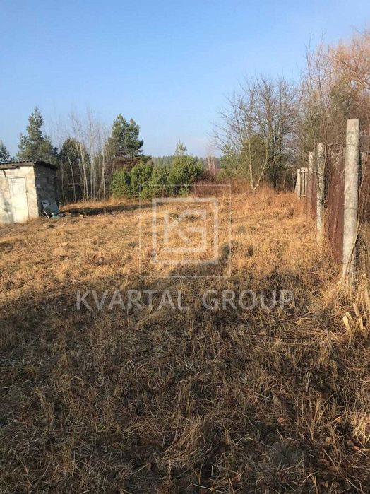Земельна ділянка з виходом до озера.