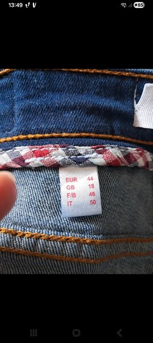 Spodnie jeansowe damskie