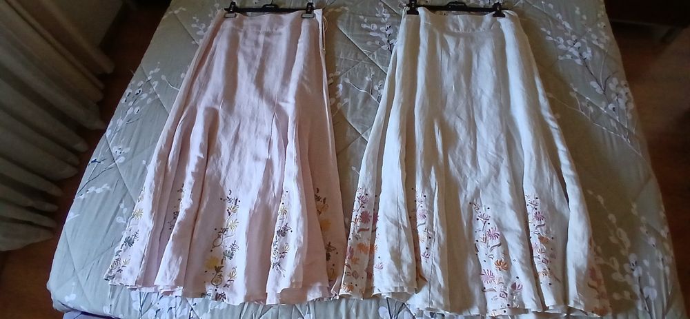 Saias em linho e conjunto de saia e corpete  preto