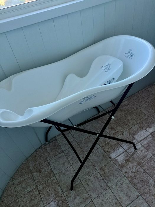 Дитяча ванночка зі зливом  , з вкладишем і підставкою