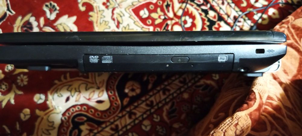 Samsung NP-R60S, ОЗУ 2Gb, Intel Core 2 Duo CPU T7250, HHD 111Gb