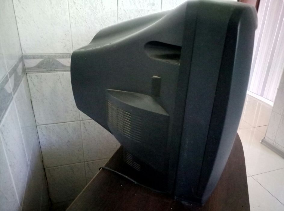 Телевизор LG б/у