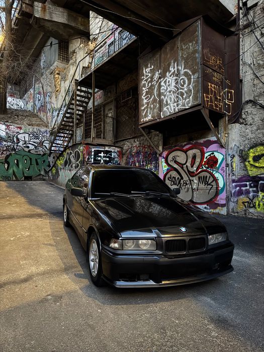 BMW E36 1.6 1992 года