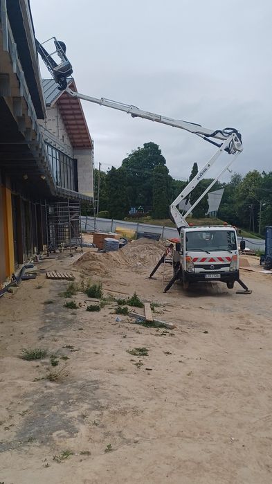 Podnośnik koszowy zwyżka 21 wycinka drzew  rębak