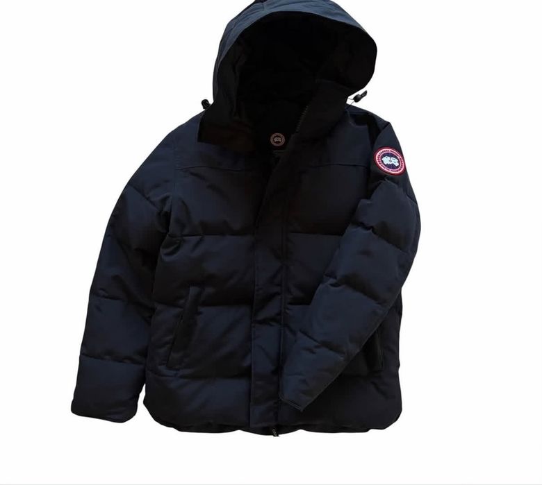 Пуховик Canada Goose