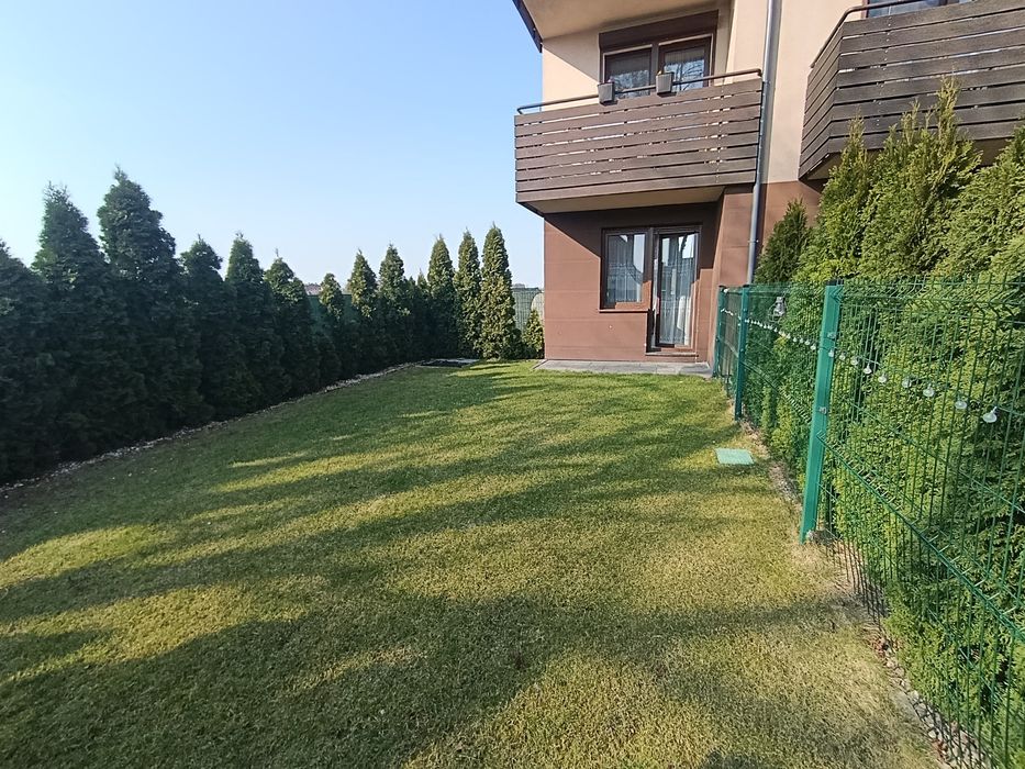 Mieszkanie z ogrodem. Czynsz 450 z ogrzewaniem