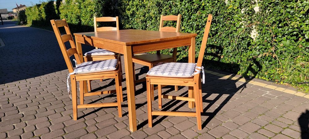 Stół Ikea Jokkmokk - idealny na święta