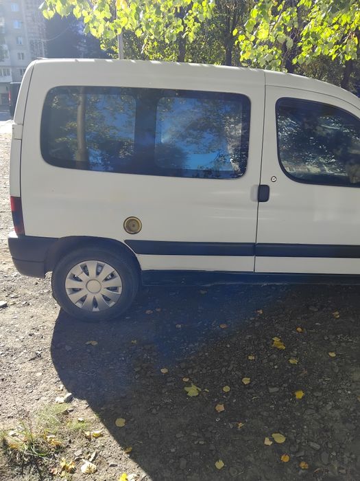 Продам  автомобіль