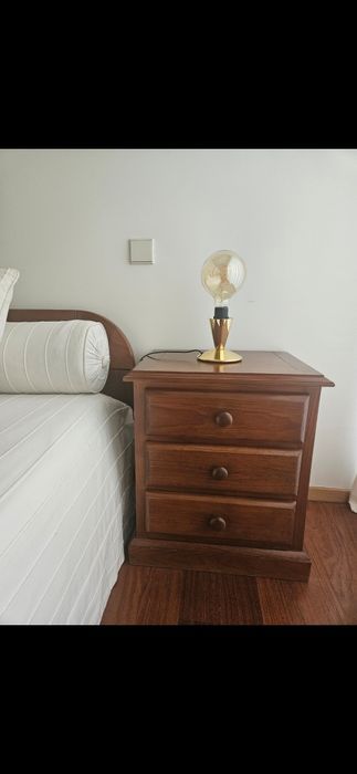 Quarto casal em pinho