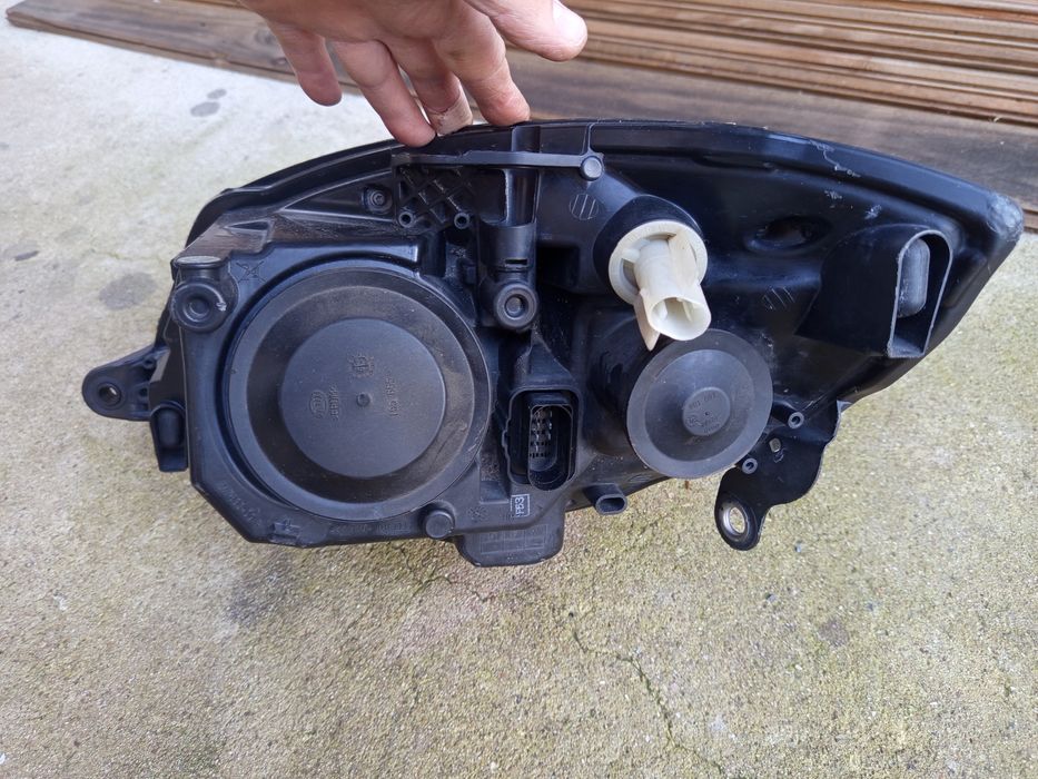 Vendo ótica Skoda Fábia