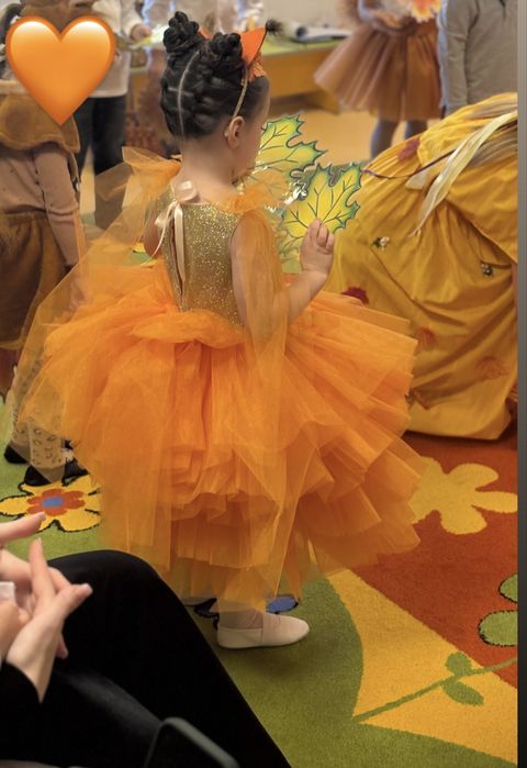 Сукня 110 4-5 р білочки/лисички/осені/мандаринки/апельсинки/гарбузика