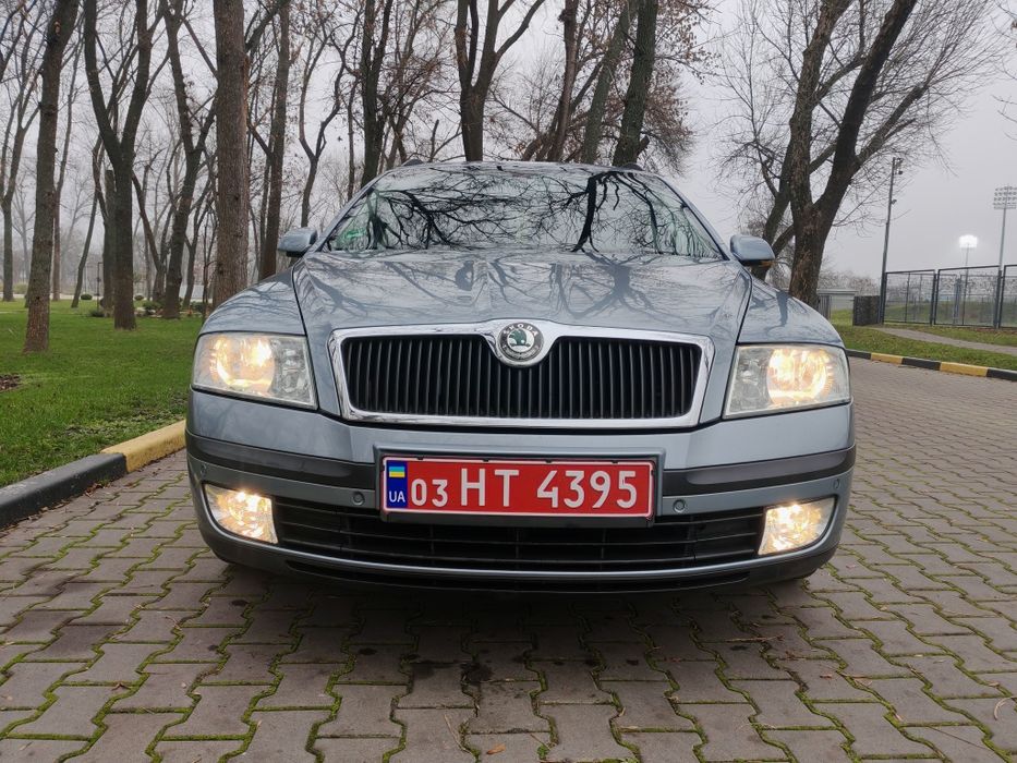 Skoda Octavia A5 Автомат 1.6 бензин. Максимальна комплектація