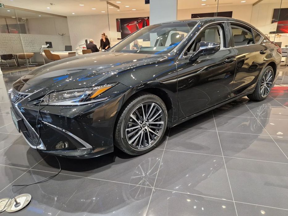 Lexus ES Bogata wersja, promocyjny leasing ! promocyjne koła zimowe !