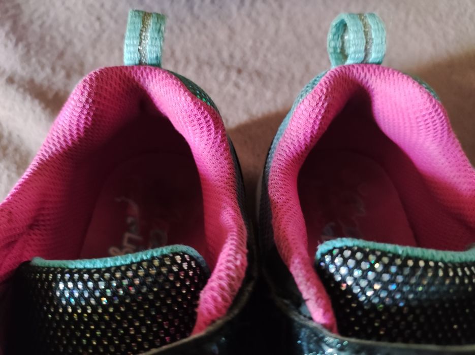 Skechers 35 кроссовки