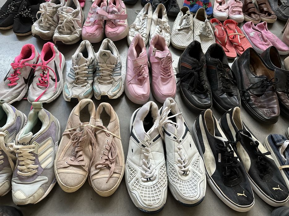 Секонд-хенд оптом. Взуття мікс. Безкоштовна доставка.