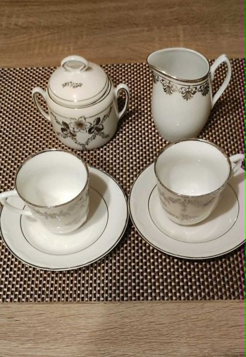 Porcelana 2 filiżanki+ cukiernica posrebrzane