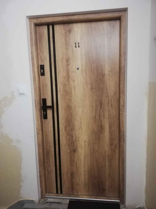 Drzwi wejściowe i wewnętrzne z montażem
