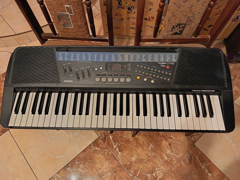 Keyboard Casio CT-700