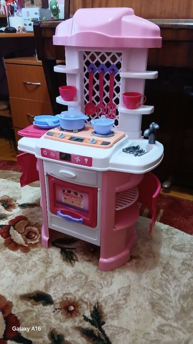 Кухня дитяча іграшки.