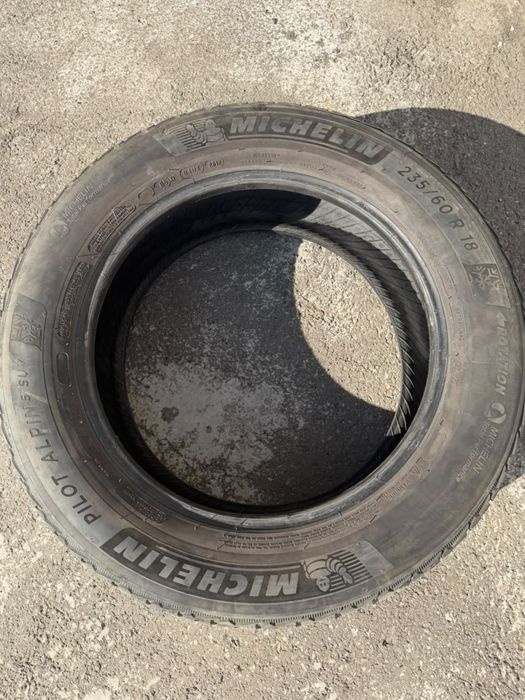 Зимова гума Michelin 235/60 R18