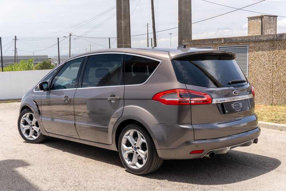 Ford S-Max — fotografia 5