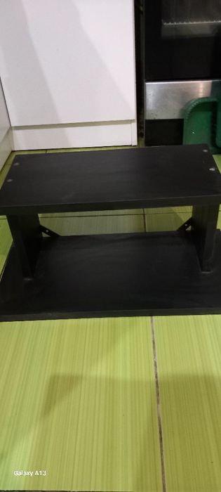 Czarna półeczką do powieszenia PRL