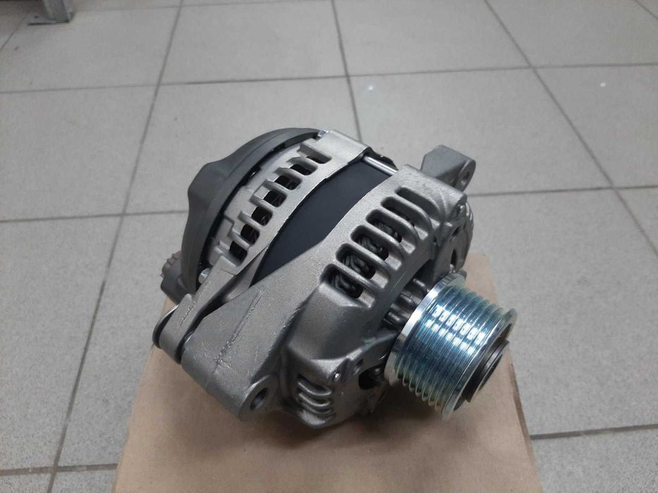 Генератор Land Cruiser Prado 150 3.0 дизель 27060-30131