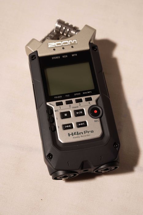 Zoom H4n Pro - Gravador de Áudio 4 Pistas (XLR)