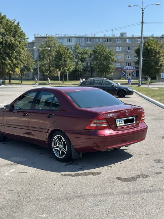 MERCEDES - BENZ w203 c180