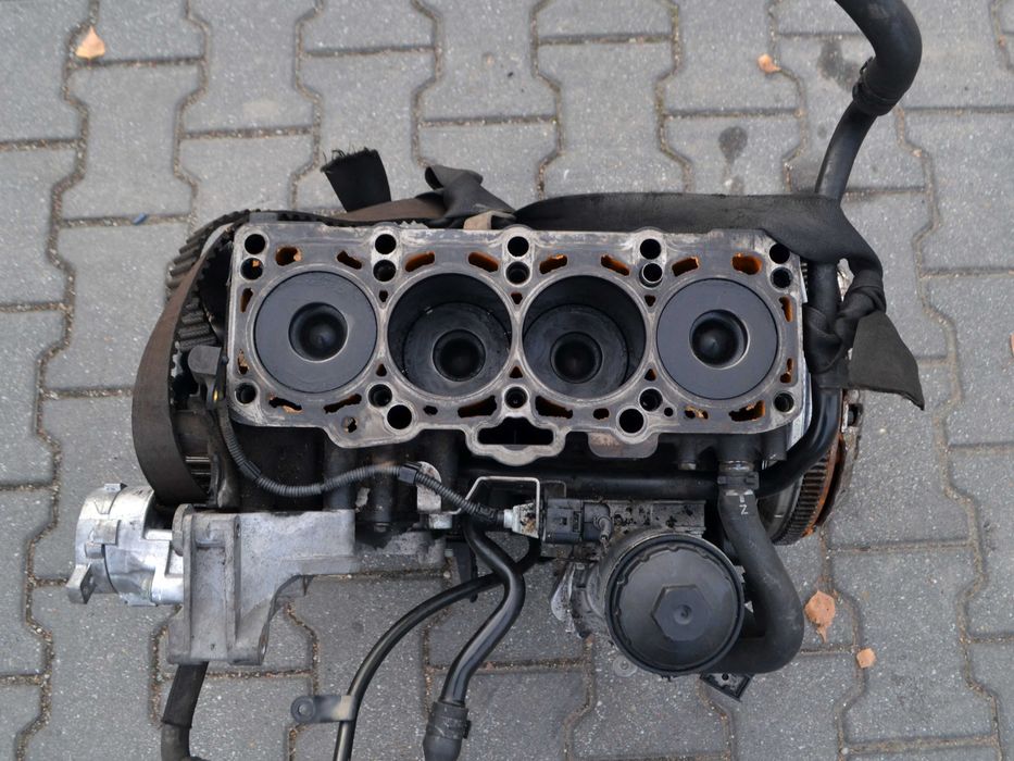 Silnik Bez Głowicy , Blok ,Tłoki , Wał VW 2.0TDI 16V PD  BKD