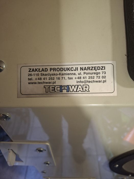 Piaskarka kabinowa Techwar 350 z odciągiem