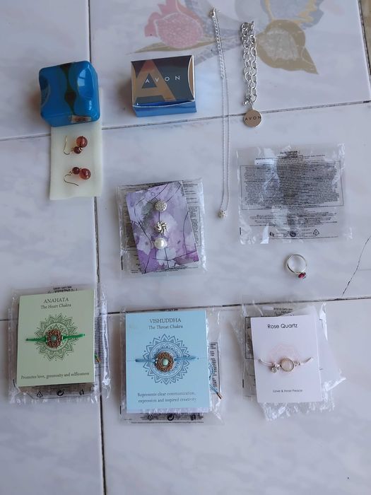 Lote de bijuteria Avon