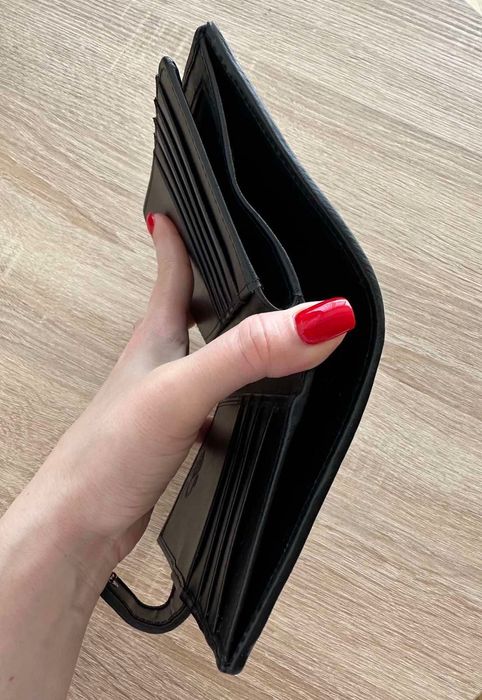 Обложка на паспорт из натуральной кожи ската черная Тайланд