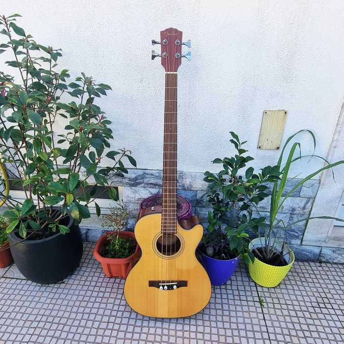 Baixo Fender CB-60SCE Acústico com setup feito