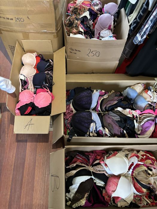 Paczka biustonoszy 10 sztuk