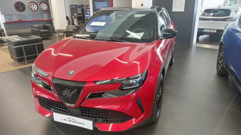 Alfa Romeo Junior 1.2 Ti Q4 eDCT6
