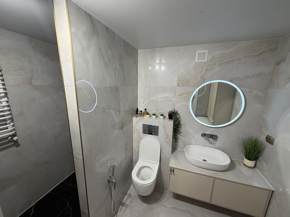 Продається 2-на квартира на Пирогова