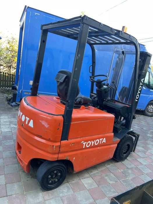Електричний навантажувач Toyota FBMF20 2т 80V