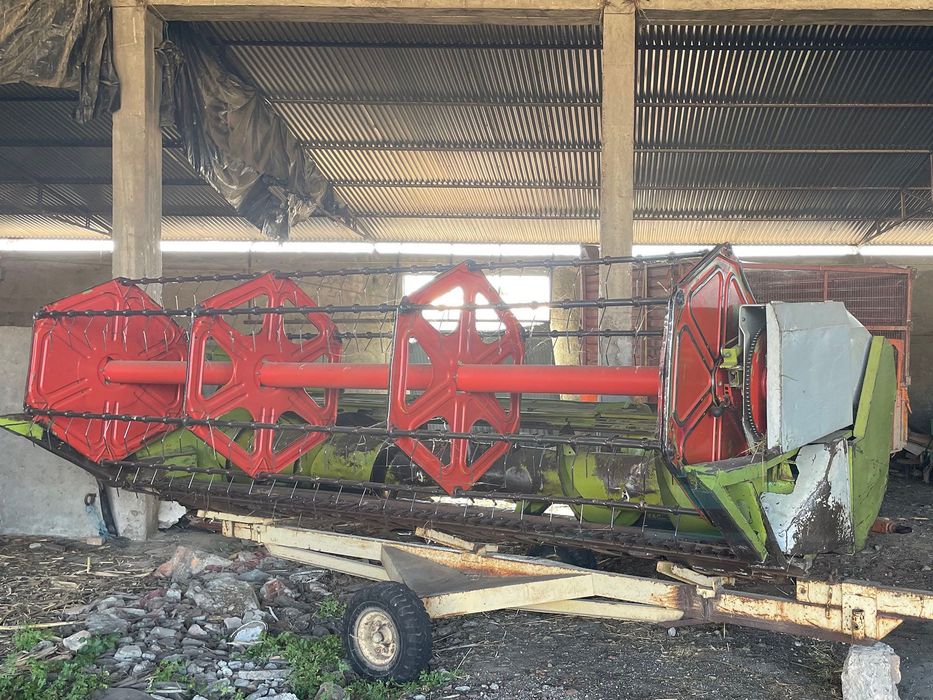 Ceifeira Claas Dominator 68s