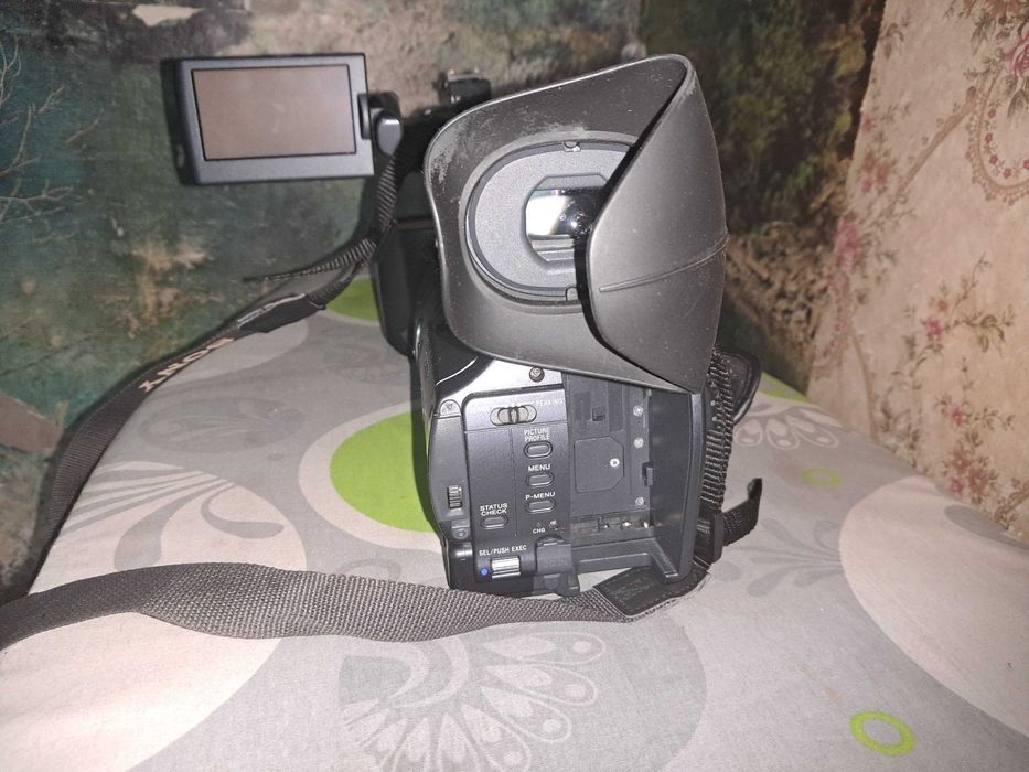 Видеокамера Sony HDR-FX1E + аксесуары