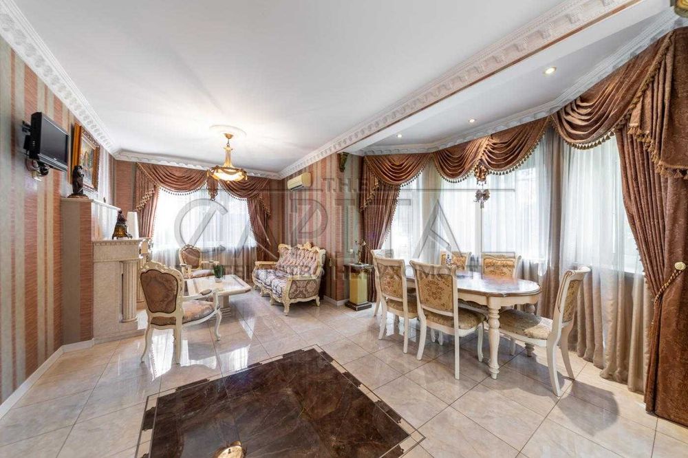 Продаж / будинку Віта Поштова / є гараж / 6 соток