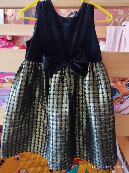 Нарядна сукня для дівчинки 4-5 років чорна хелоуін