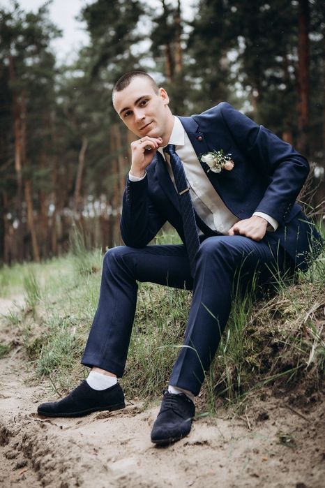 Мужской костюм на свадьбу/выпускной/торжество