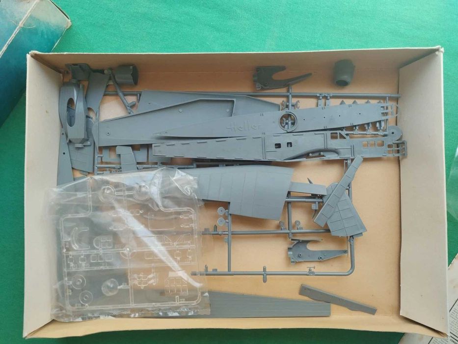 1/72 Heller L545 Bloch MB 210 Armée de l'Air kit modelismo