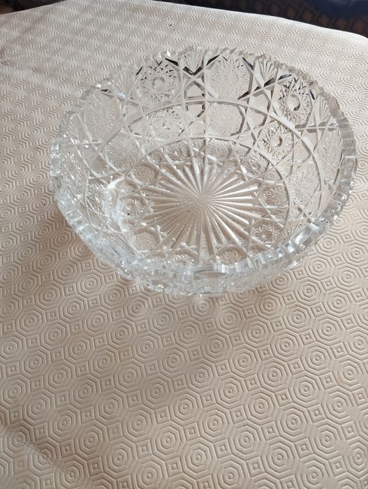 Продаю кришталлеву вазу