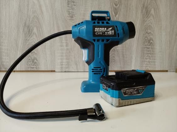 Dedra DED 7078 aku pompka kompresor przenośny 8v aku 5.0ah