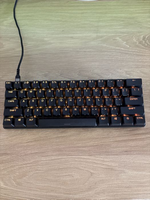 Klawiatura apex pro mini gen3 ( na gwarancji do czerwca 2027)