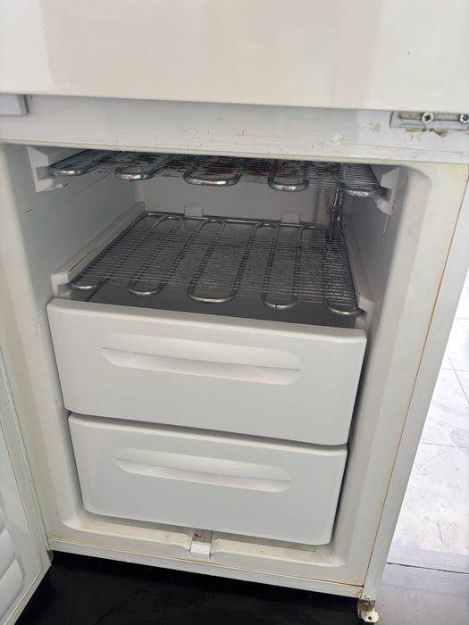 Vende-se frigorifico e congelador TEKA usado